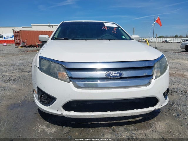 FORD FUSION SE - 6