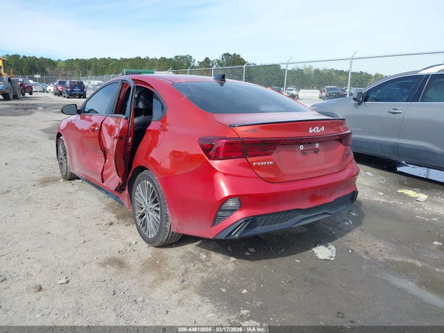 KIA FORTE GT-LINE - 6