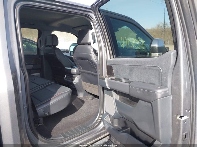 FORD F-150 LARIAT - 8