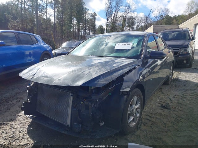 HYUNDAI ELANTRA SE - 2