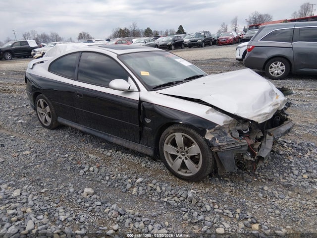2004 PONTIAC GTO 