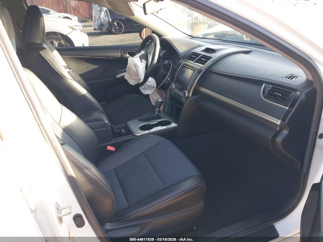 2014 Toyota CAMRY SE photo 5