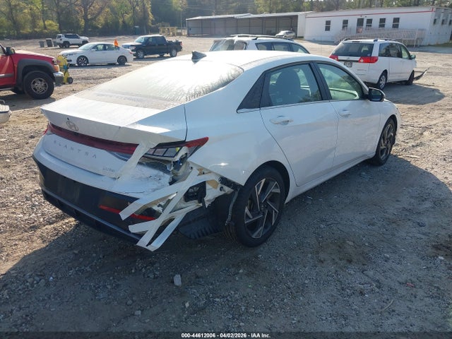 HYUNDAI ELANTRA LIMITED - 4