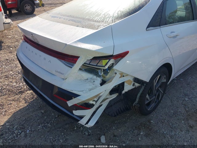 HYUNDAI ELANTRA LIMITED - 6