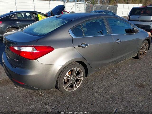 KIA FORTE EX - 4