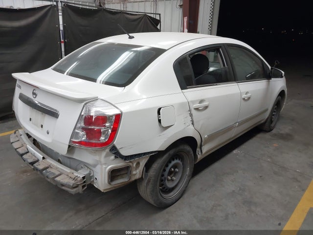 NISSAN SENTRA 2.0 S - 4