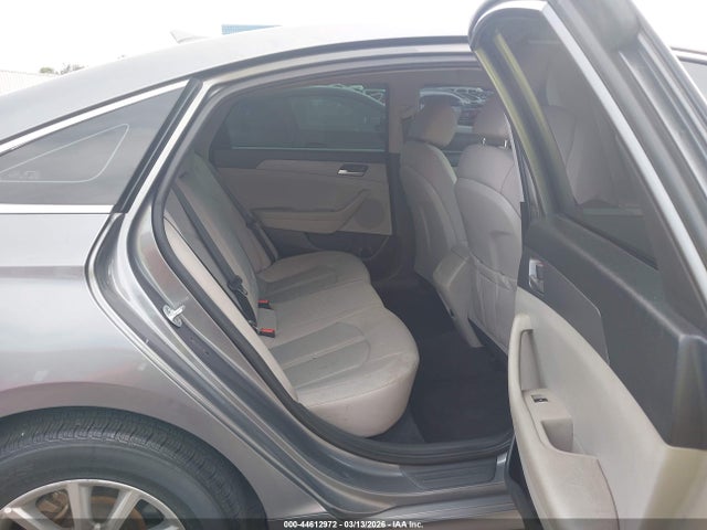 HYUNDAI SONATA SE - 8