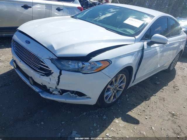 FORD FUSION SE - 6