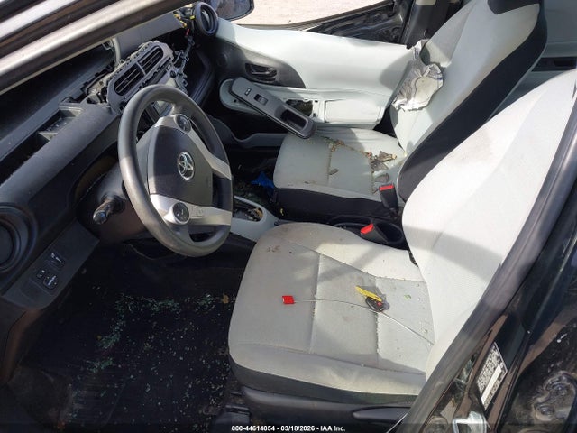 2014 Toyota PRIUS C ONE 照片 5