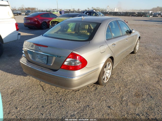 MERCEDES-BENZ E-CLASS - 4