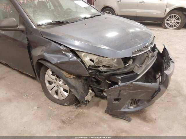 صورة 6 لـ 2013 Chevrolet CRUZE LS AUTO