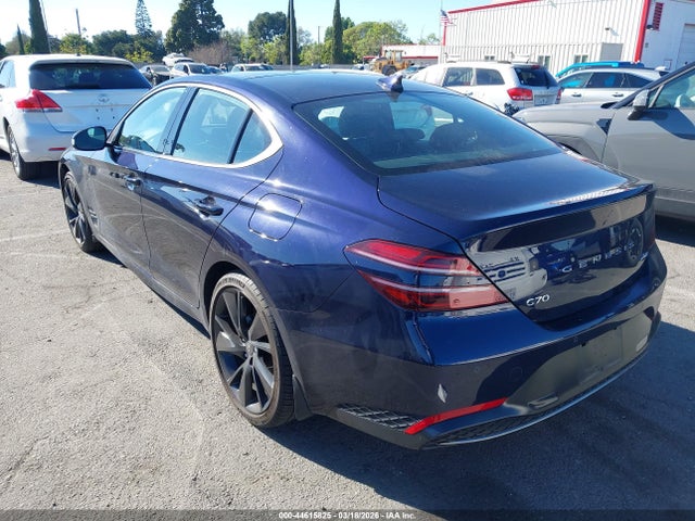 2023 Genesis G70 2.0T AWD photo 3