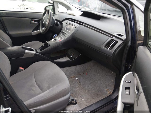 2014 Toyota PRIUS TWO — фото 5