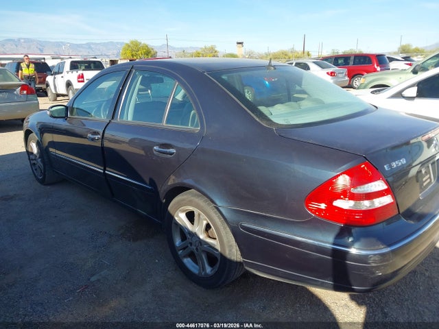 MERCEDES-BENZ E-CLASS - 3