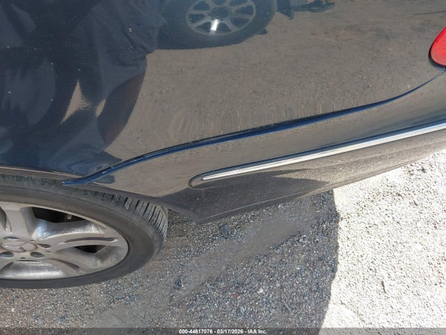 MERCEDES-BENZ E-CLASS - 6