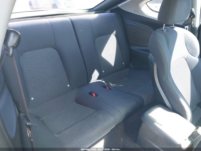 HYUNDAI TIBURON GS - 8