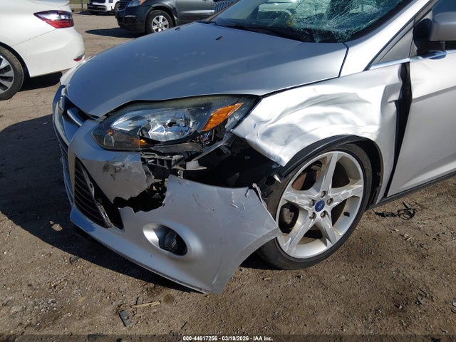 FORD FOCUS TITANIUM - 6