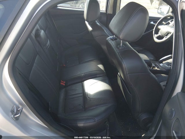 FORD FOCUS TITANIUM - 8