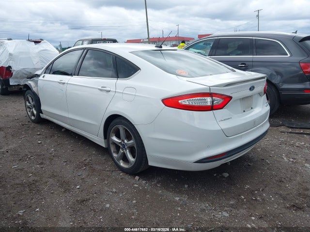 FORD FUSION SE - 3