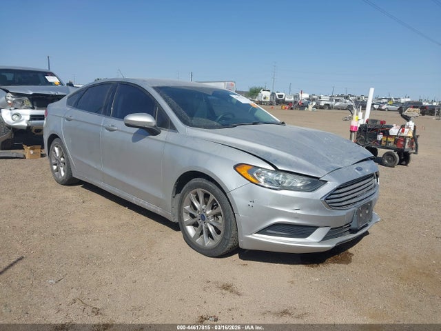 FORD FUSION SE - 1
