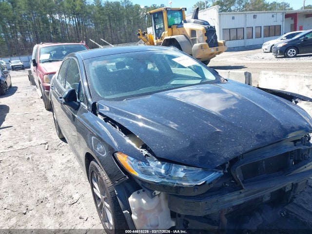 FORD FUSION SE - 1