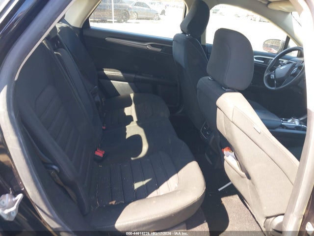FORD FUSION SE - 8