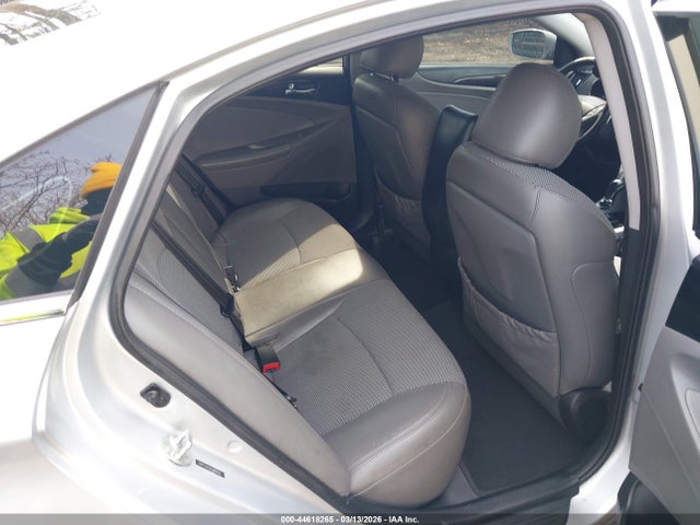 HYUNDAI SONATA SE - 8