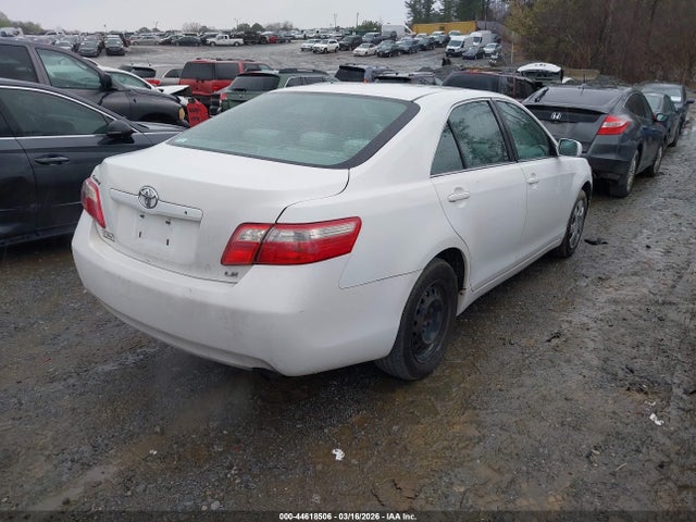 TOYOTA CAMRY - 4