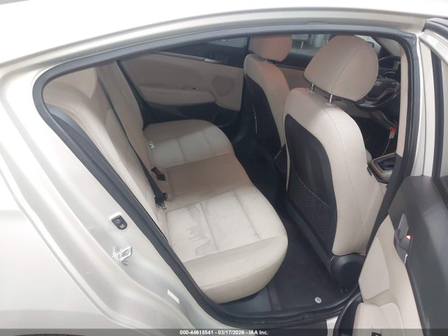 HYUNDAI ELANTRA VALUE EDITION - 8