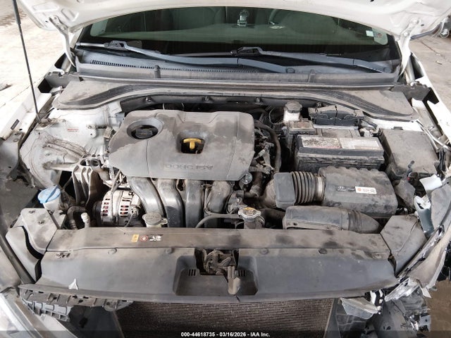 HYUNDAI ELANTRA SE - 10