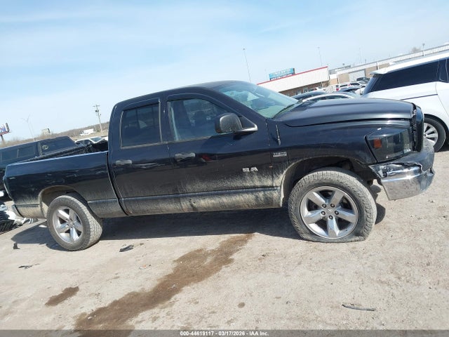 2008 Dodge RAM 1500 SLT — миниатюра 13