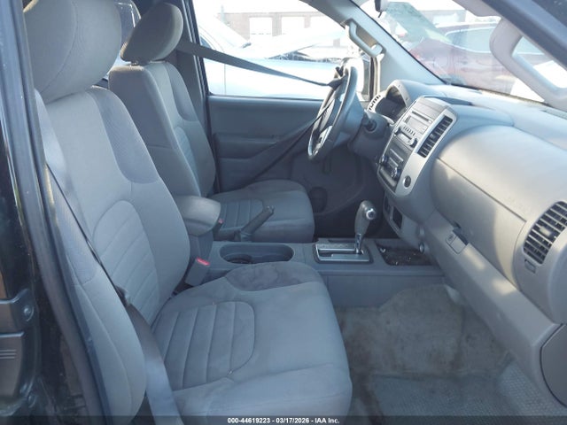 2016 Nissan FRONTIER S — миниатюра 5