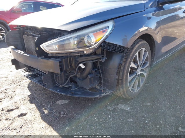 HYUNDAI ELANTRA GT - 6