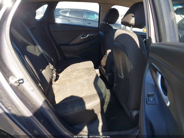 HYUNDAI ELANTRA GT - 8