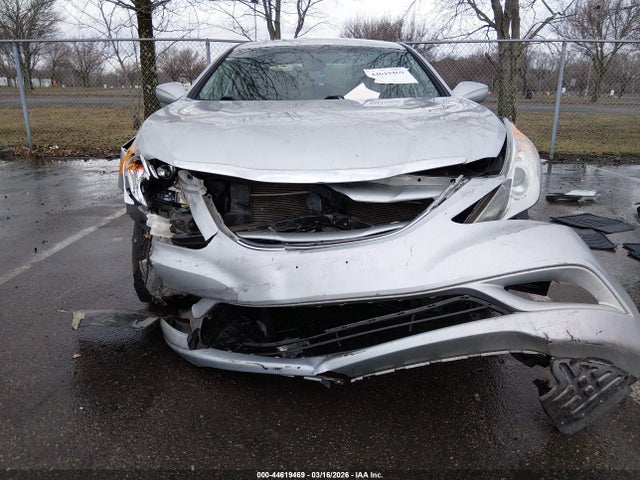 HYUNDAI SONATA GLS - 6