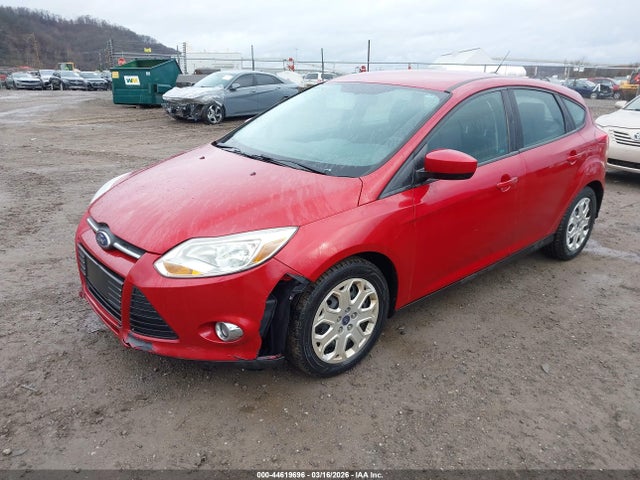 FORD FOCUS SE - 2