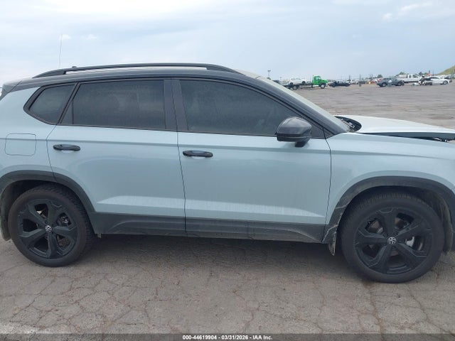 2025 VOLKSWAGEN TAOS 1.5T SE BLACK 13