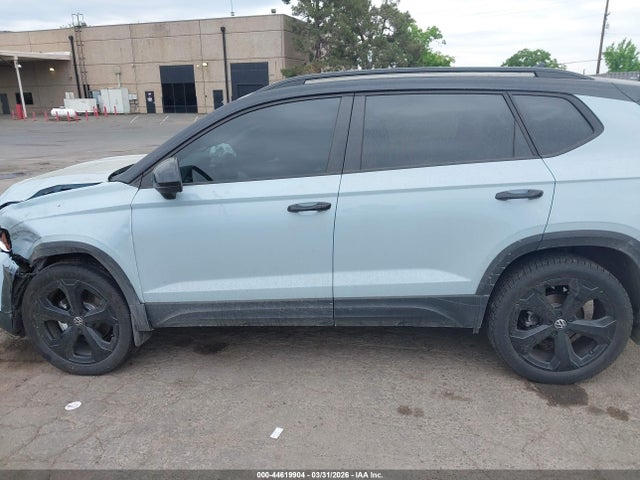 2025 VOLKSWAGEN TAOS 1.5T SE BLACK 14