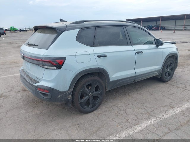 2025 VOLKSWAGEN TAOS 1.5T SE BLACK 4