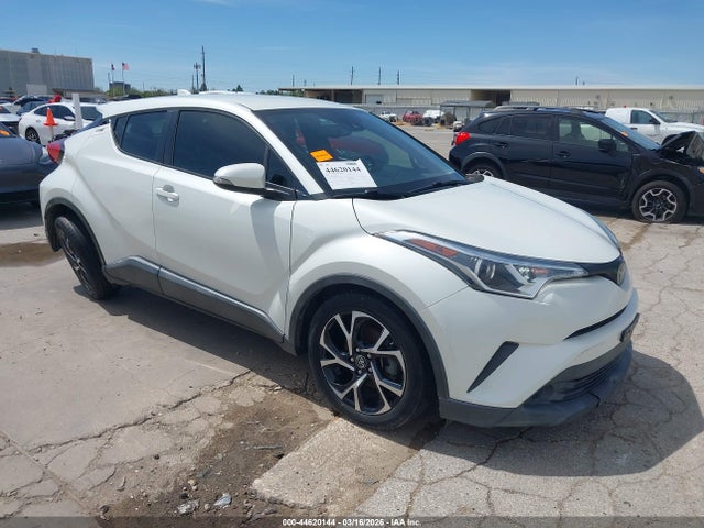2019 TOYOTA C-HR XLE