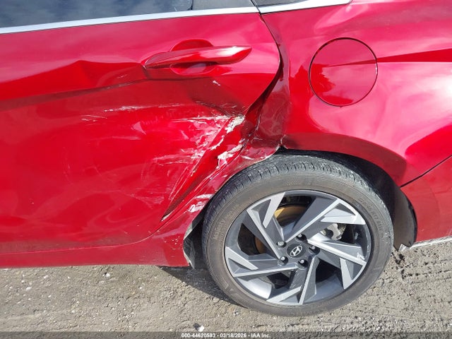 HYUNDAI ELANTRA SEL - 6