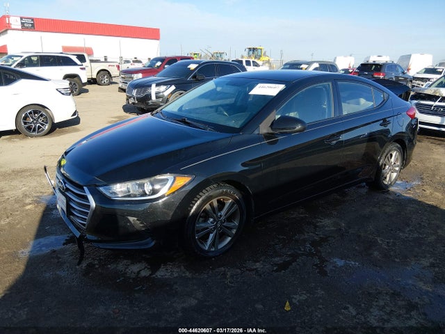 HYUNDAI ELANTRA SE - 2