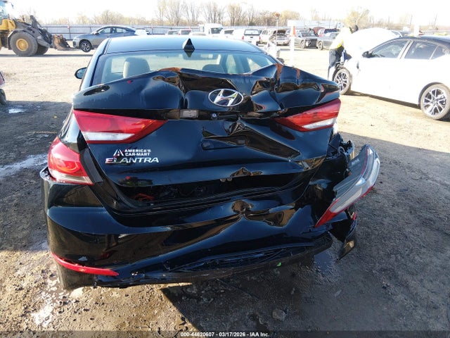 HYUNDAI ELANTRA SE - 6