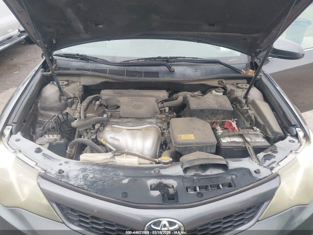 TOYOTA CAMRY - 10