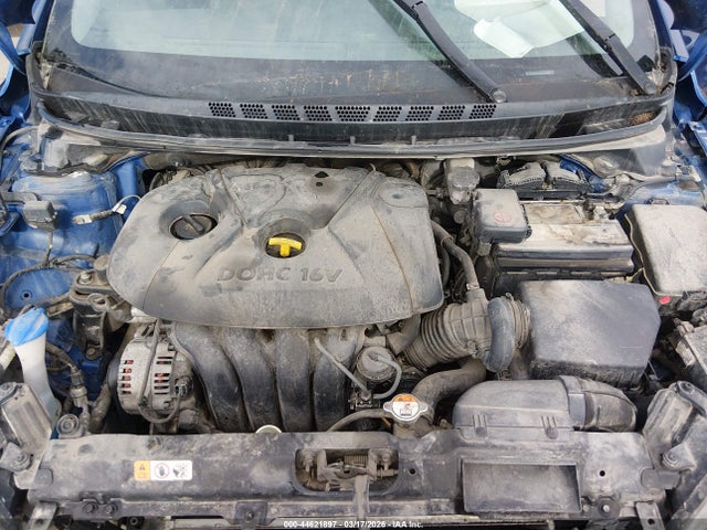 HYUNDAI ELANTRA SE - 10