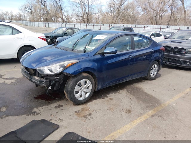 HYUNDAI ELANTRA SE - 2