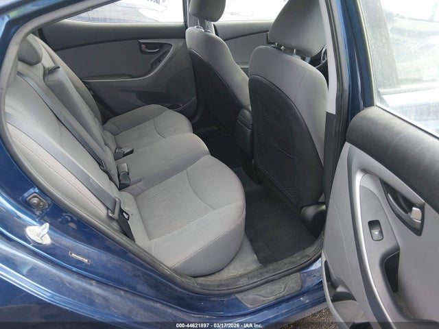 HYUNDAI ELANTRA SE - 8