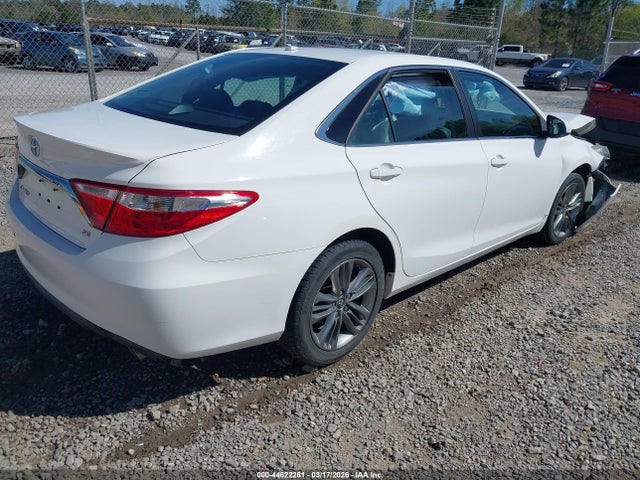 TOYOTA CAMRY - 4