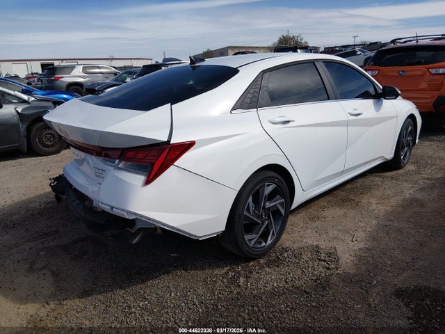 HYUNDAI ELANTRA LIMITED - 4