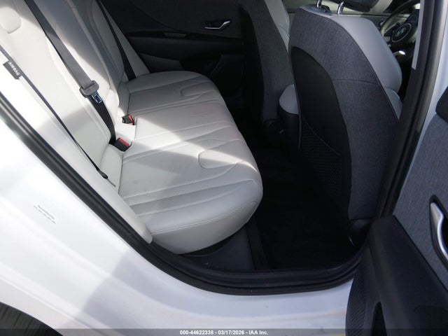 HYUNDAI ELANTRA LIMITED - 8